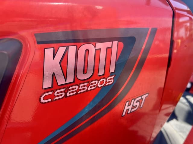 Image of Kioti CS2520 equipment image 4