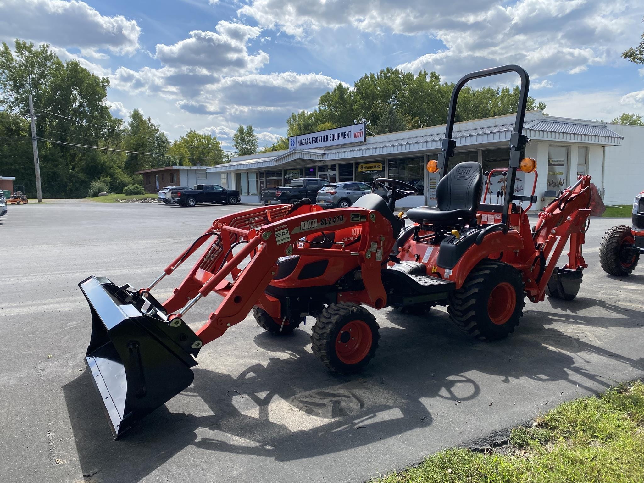 2025 Kioti CS2210 Equipment Image0
