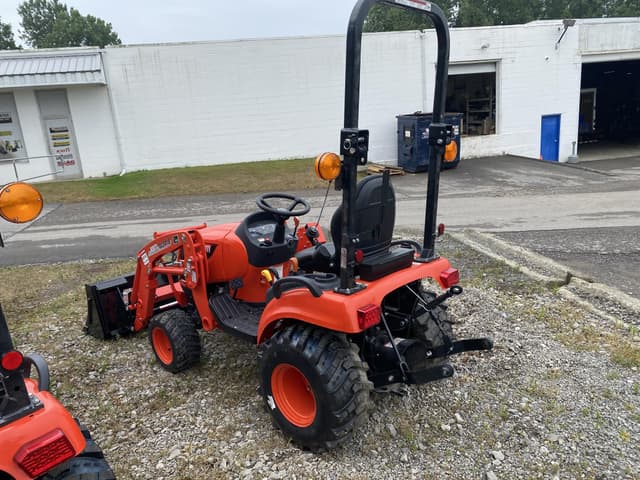 Image of Kioti CS2210 equipment image 3