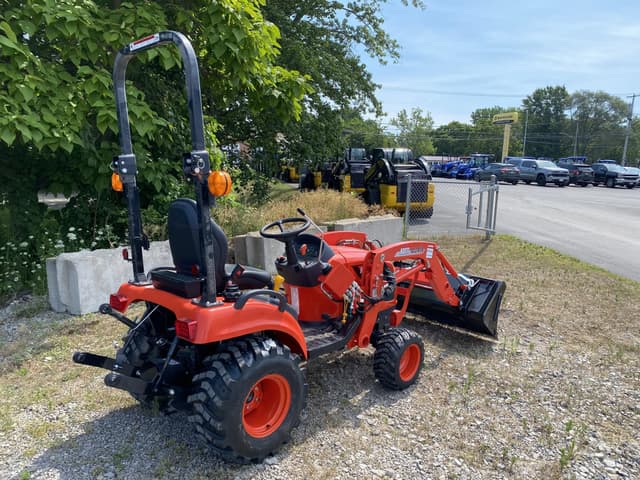 Image of Kioti CS2210 equipment image 2