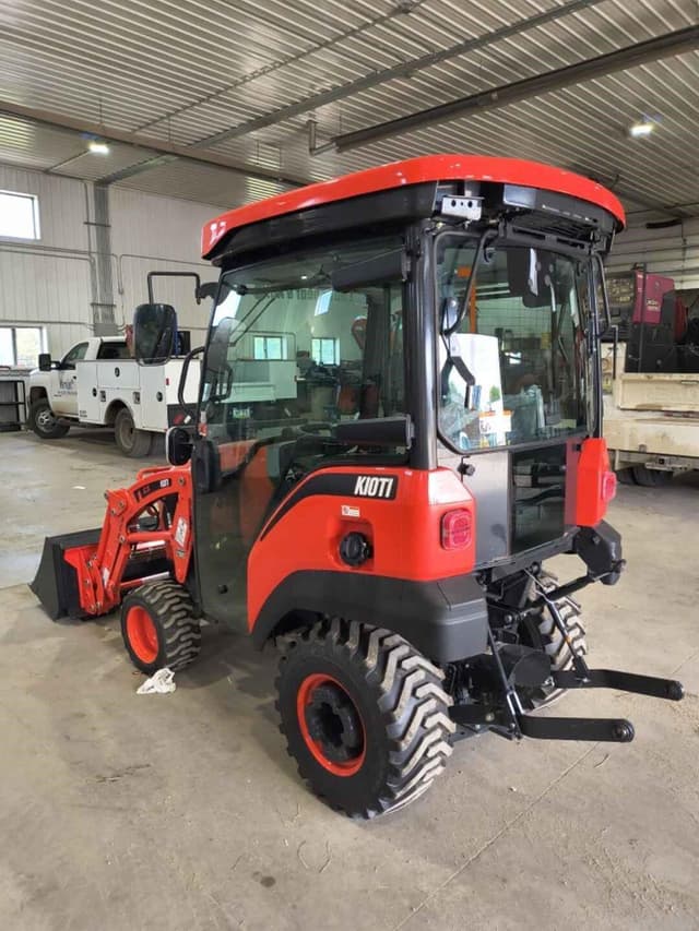 Image of Kioti CS2530HCB equipment image 3