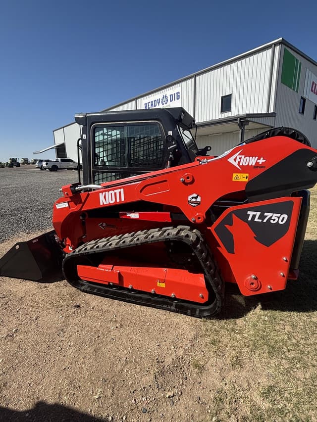Image of Kioti TL750 equipment image 2