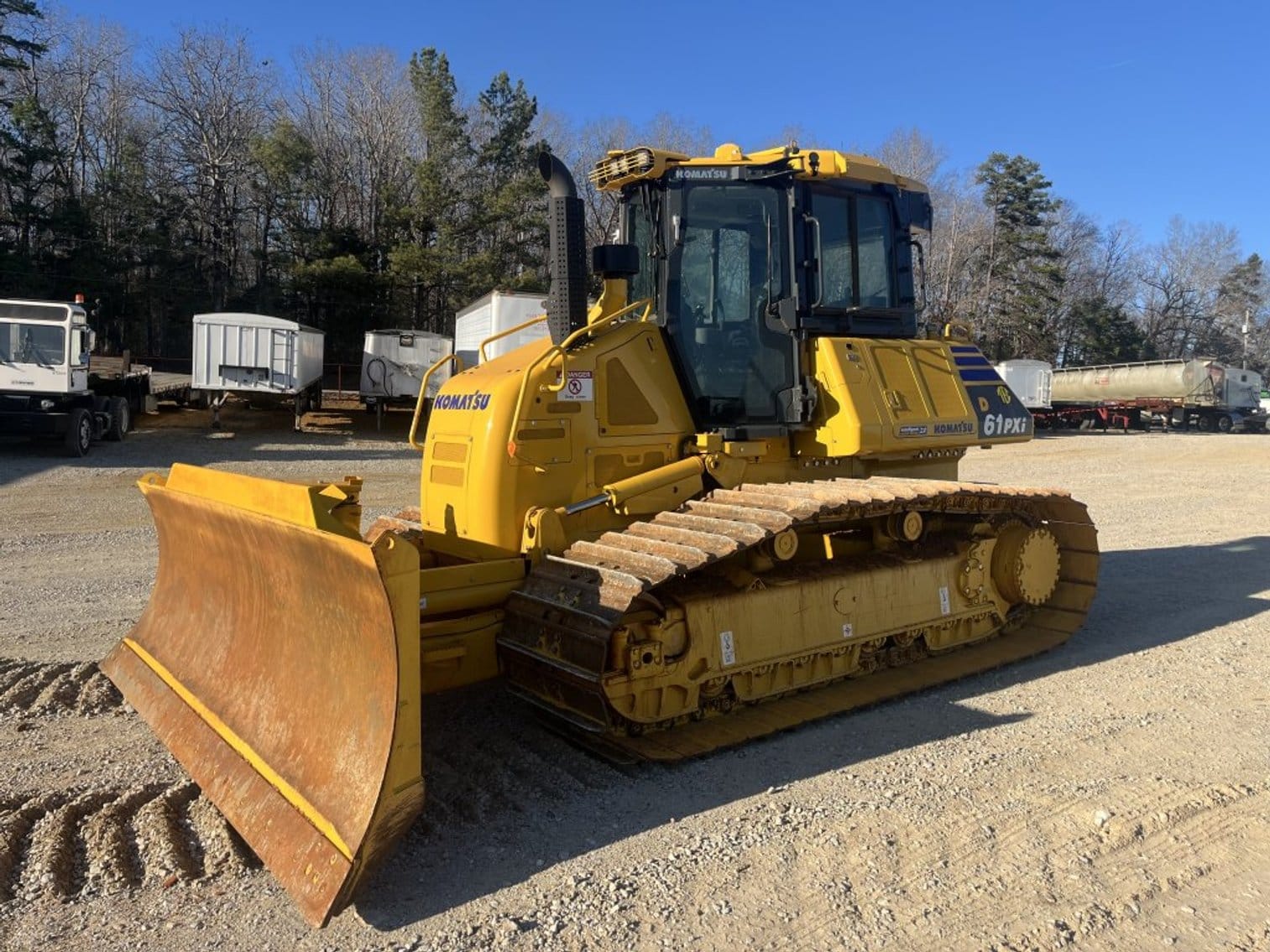 2025 Komatsu D61PXi-24 Equipment Image0