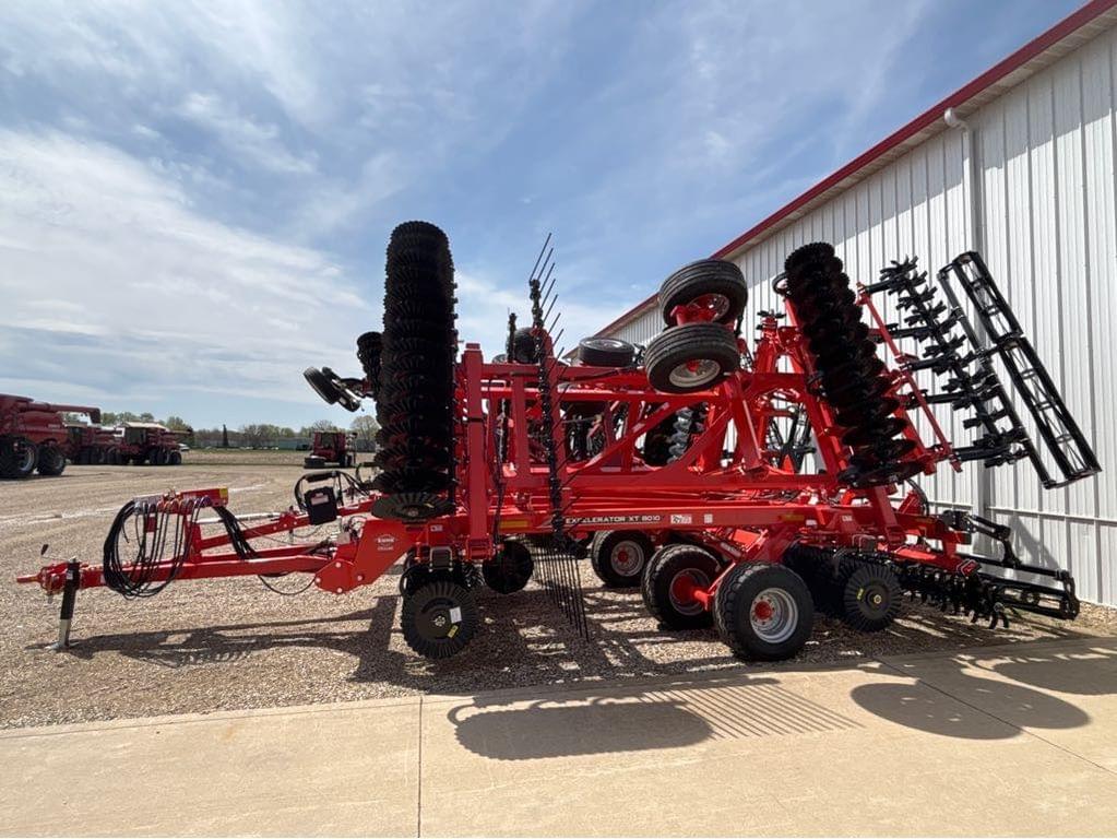 Image of Kuhn Krause Excelerator XT 8010 Image 1