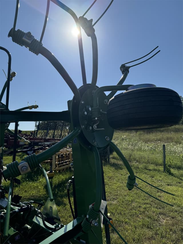 Image of Krone Vendro 560DB equipment image 4