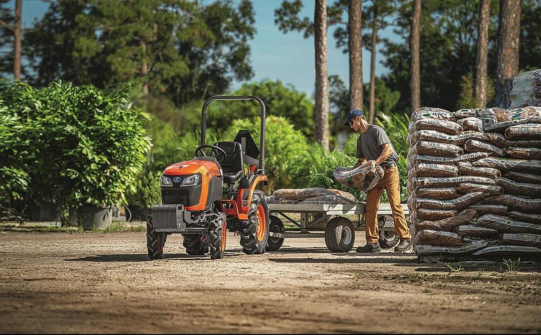 Image of Kubota B2401 Narrow Primary Image
