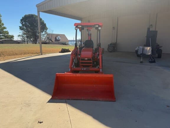 Image of Kubota B26 equipment image 3
