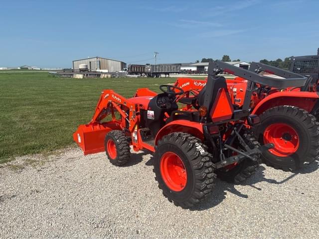 Image of Kubota B2601HSD equipment image 2