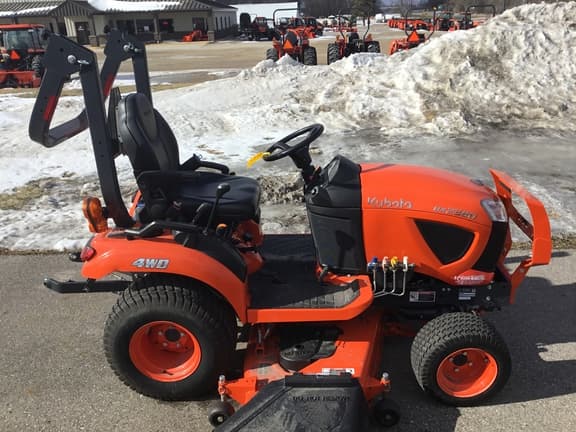 Image of Kubota BX2380 equipment image 1