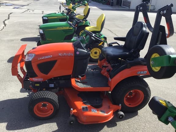 Image of Kubota BX2380 equipment image 3