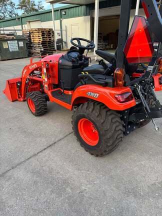 Image of Kubota BX2380 equipment image 4