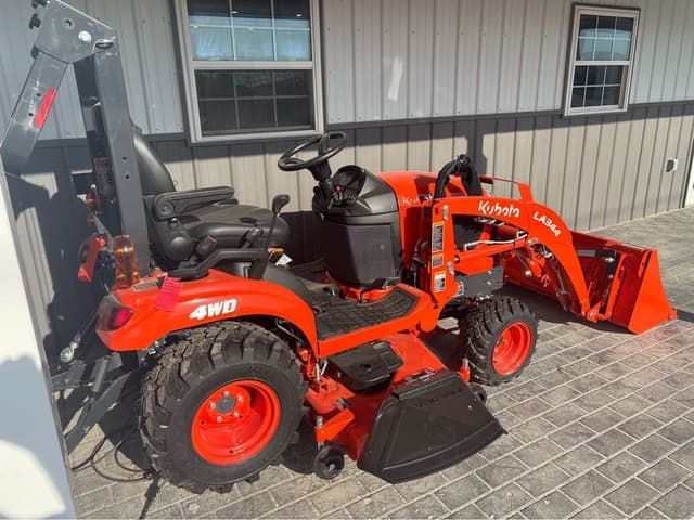 Image of Kubota BX2380 equipment image 2