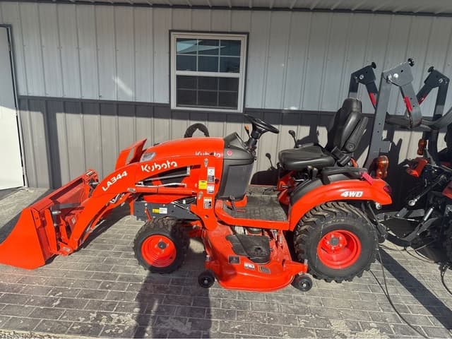 Image of Kubota BX2380 equipment image 1