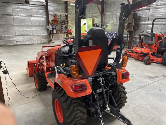 Image of Kubota BX2680 equipment image 4