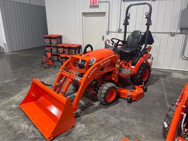 Image of Kubota BX2680 equipment image 4