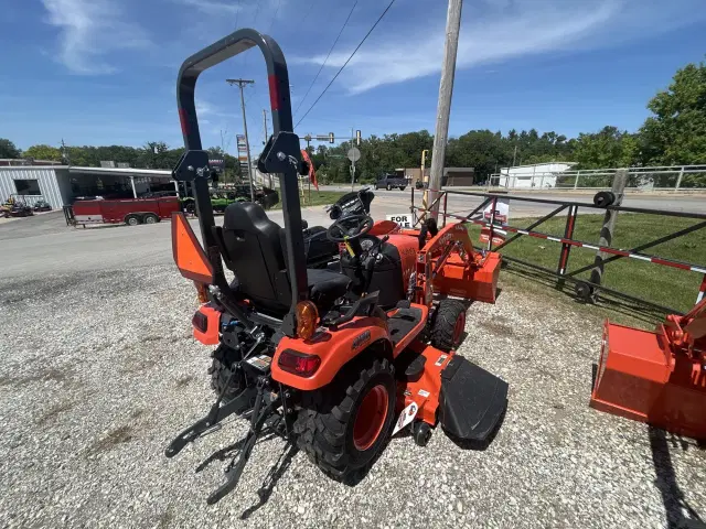 Image of Kubota BX2680 equipment image 1