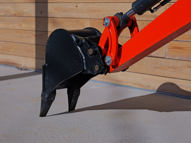 Image of Kubota KX018-4 equipment image 2