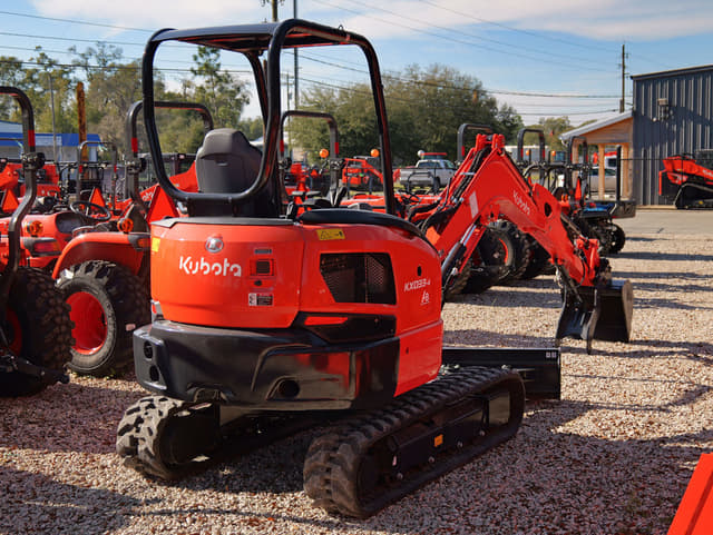 Image of Kubota KX033-4 equipment image 3