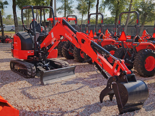Image of Kubota KX033-4 equipment image 1