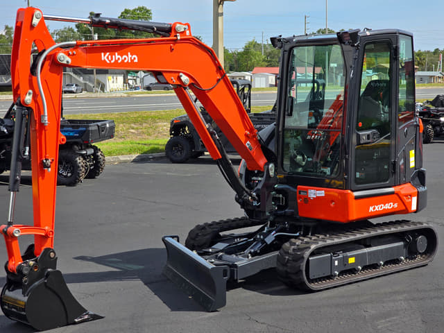 Image of Kubota KX040-5 equipment image 1