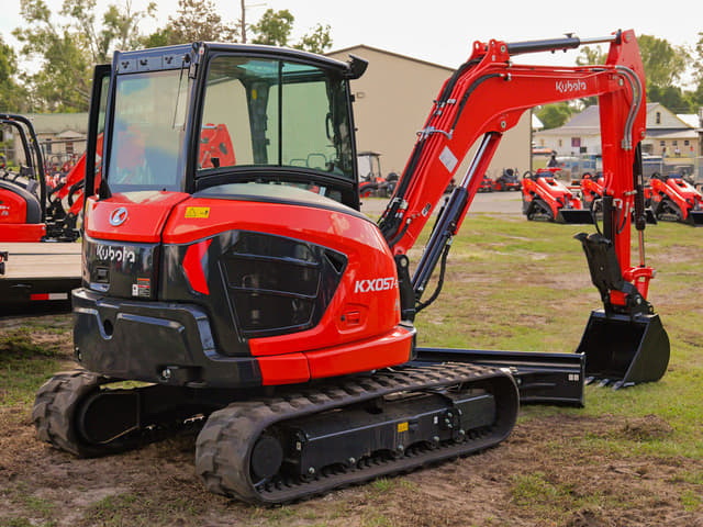 Image of Kubota KX057-5 equipment image 3