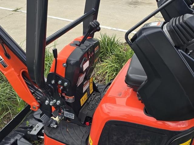 Image of Kubota U10-5 equipment image 3