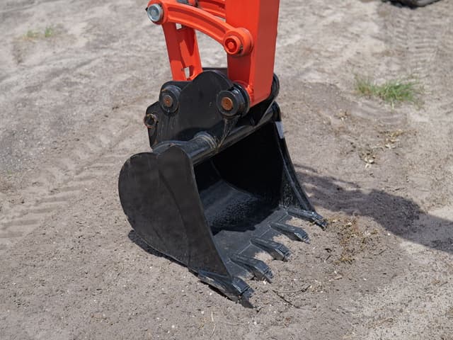 Image of Kubota U48-5 equipment image 4