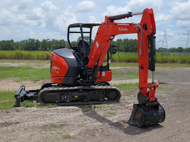 Image of Kubota U48-5 equipment image 1