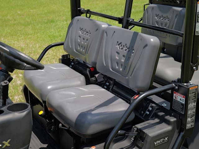 Image of Kubota RTV-X Crew equipment image 4