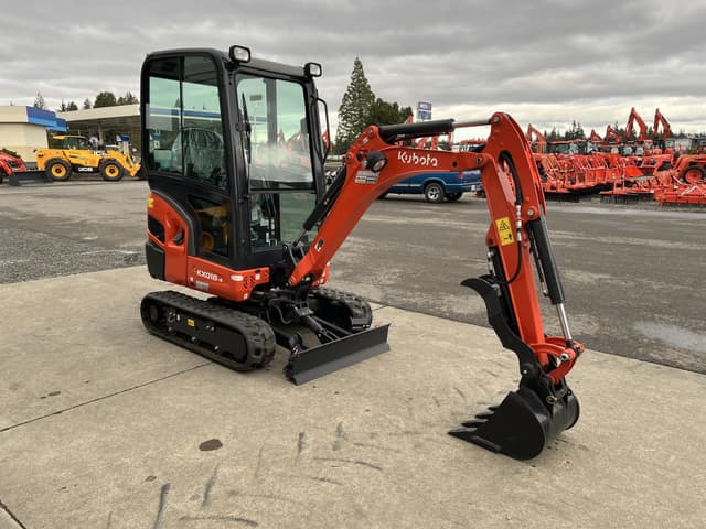 Image of Kubota KX018-4 equipment image 3