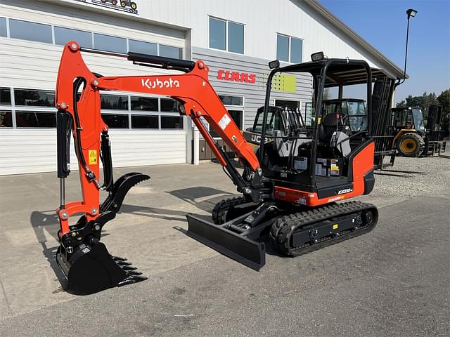 Image of Kubota KX030-4 equipment image 1