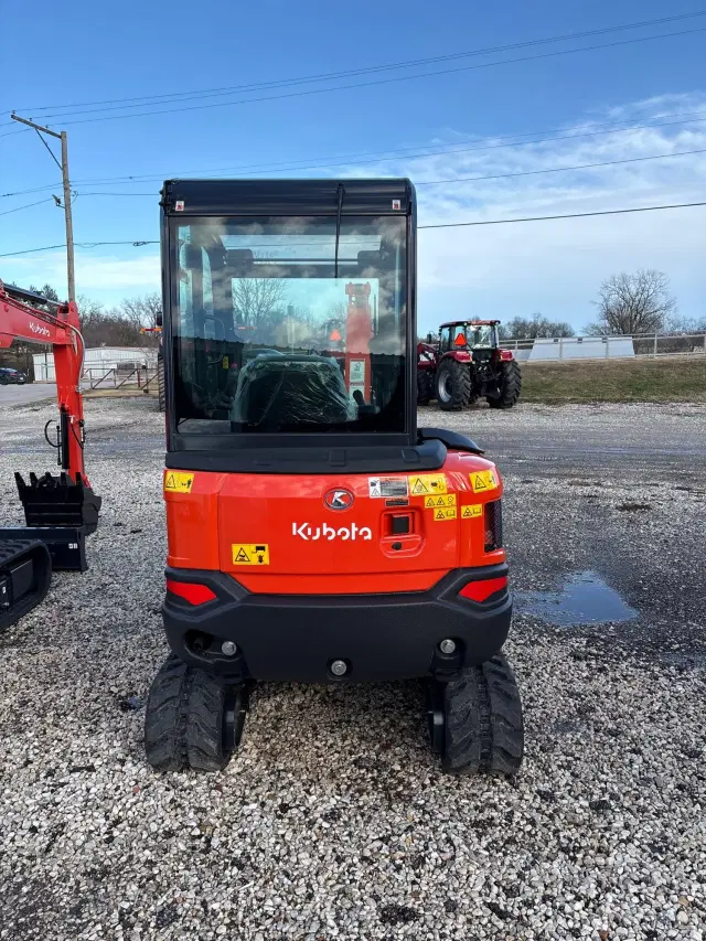 Image of Kubota KX030-4R2 equipment image 3