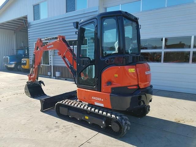 Image of Kubota KX033-4 equipment image 3