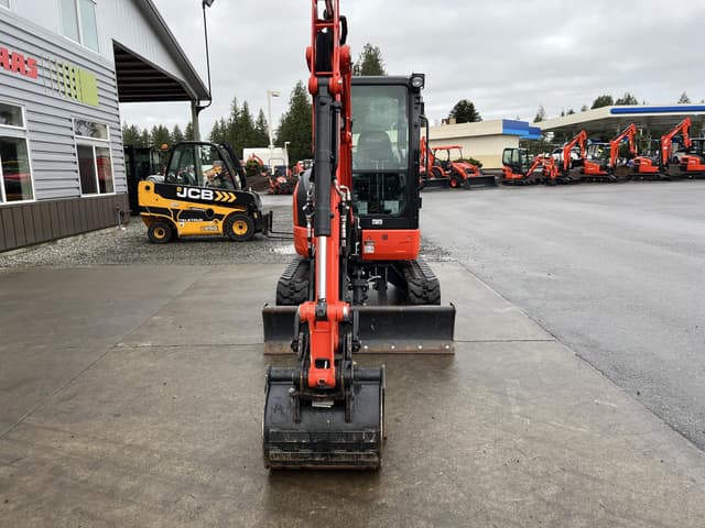 Image of Kubota KX033-4 equipment image 2