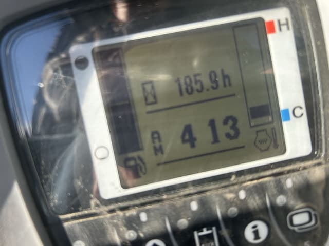 Image of Kubota KX033-4R3A equipment image 4