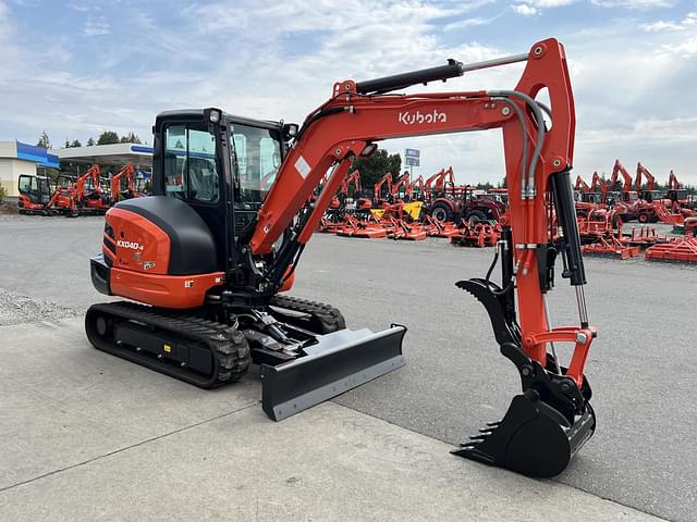 Image of Kubota KX040-4 equipment image 3