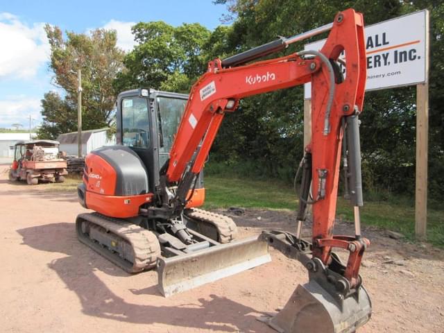 Image of Kubota KX040-4 equipment image 4