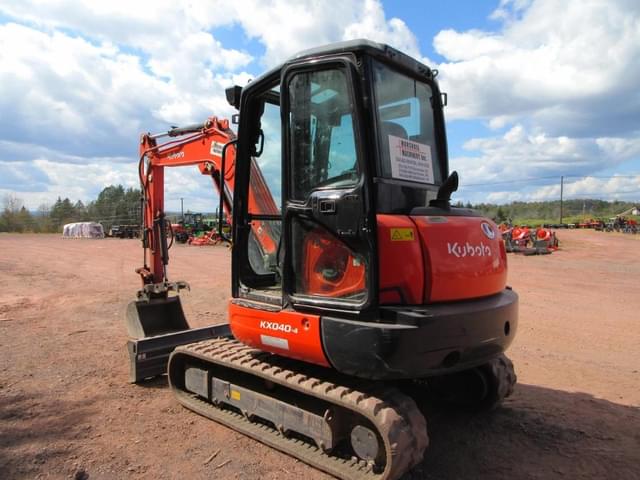 Image of Kubota KX040-4 equipment image 2