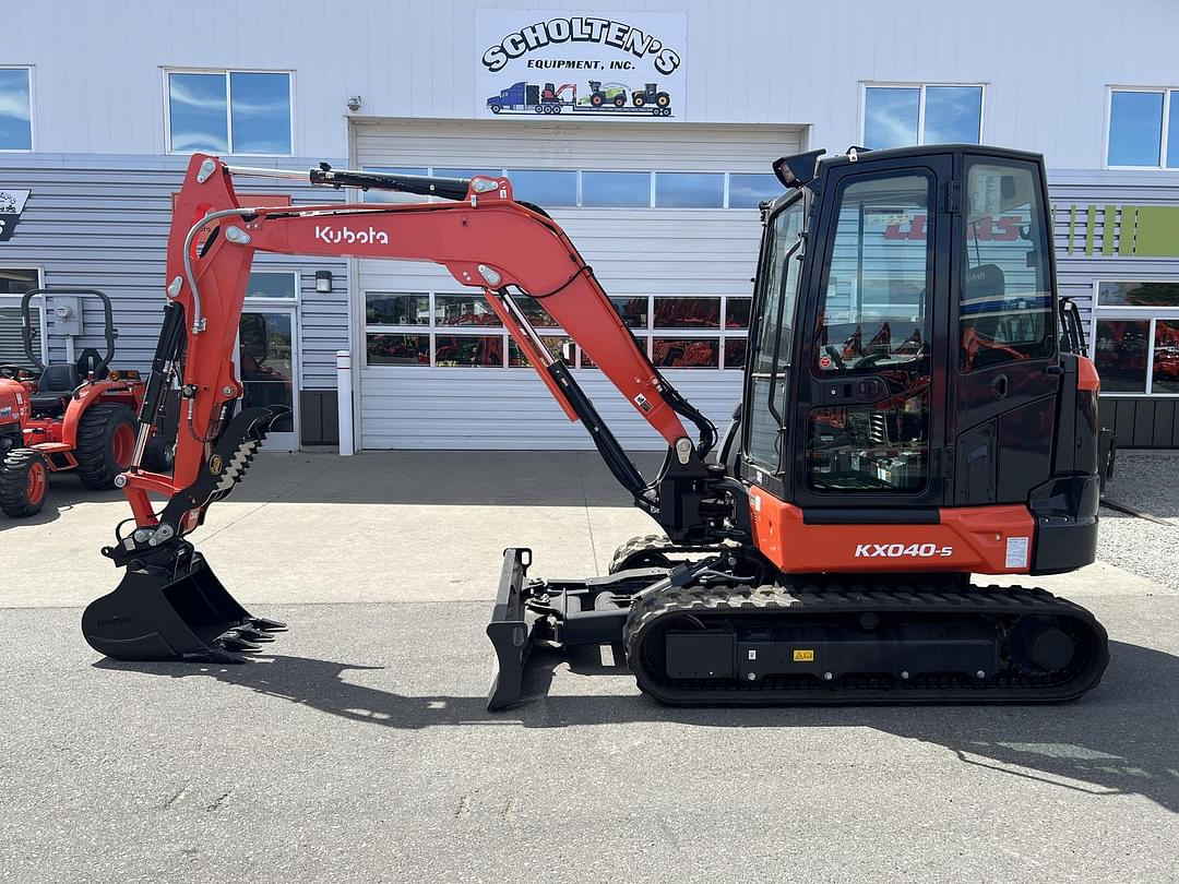 Image of Kubota KX040-5 Primary image
