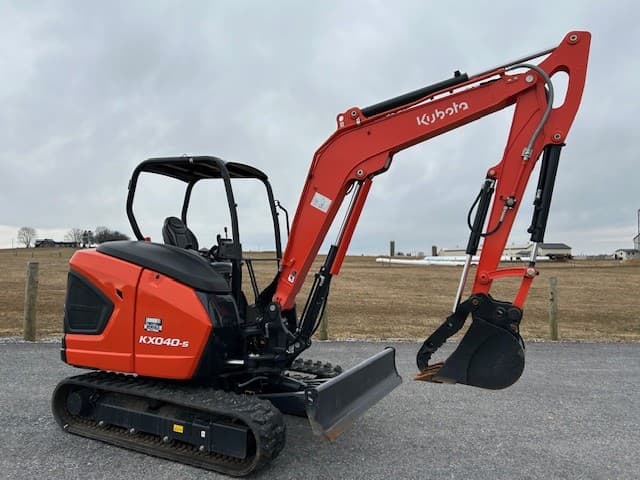 Image of Kubota KX040-5R1 equipment image 3
