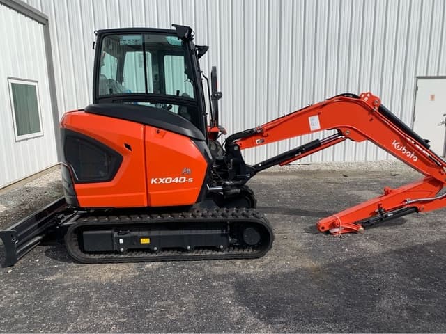 Image of Kubota KX040-5 equipment image 1
