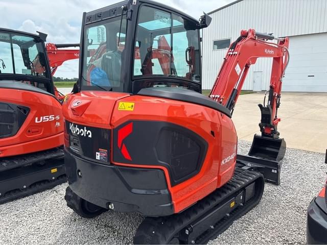 Image of Kubota KX040-5 equipment image 3