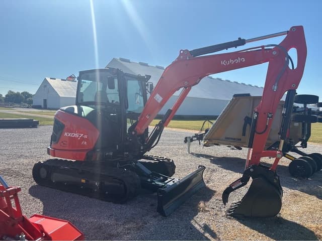 Image of Kubota KX057-5R3A equipment image 4