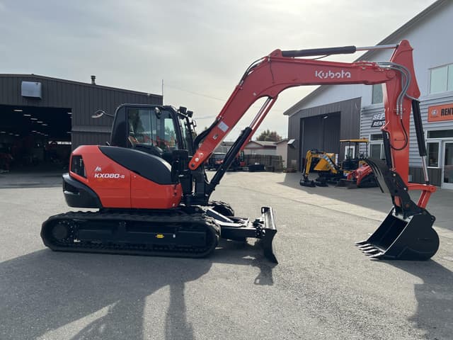 Image of Kubota KX080-5 equipment image 4