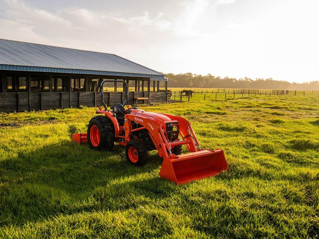 Image of Kubota L4802 Primary Image