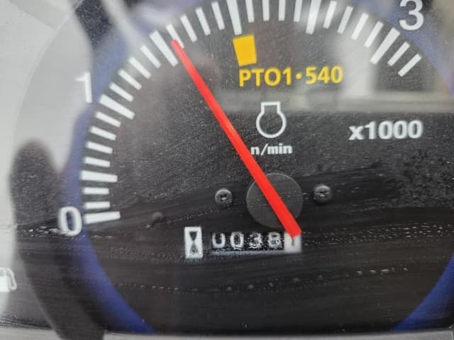 Image of Kubota L2502DT equipment image 4