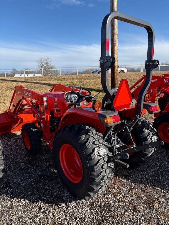 2025 Kubota L3302HST Equipment Image0