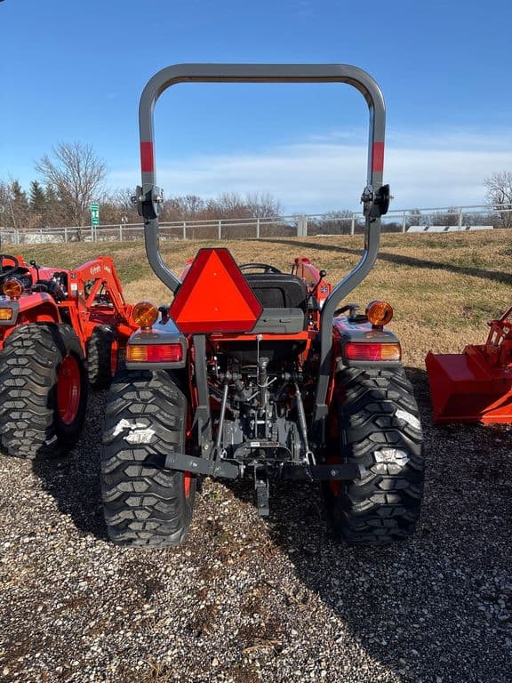 Image of Kubota L3302HST equipment image 1