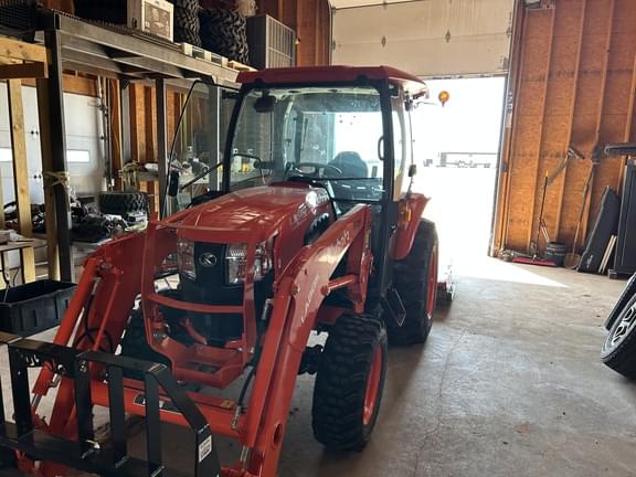 Image of Kubota L3560 equipment image 4