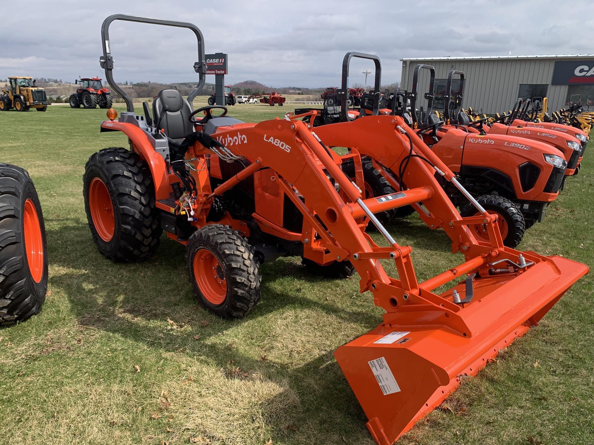 Main image Kubota L3560HST-LE